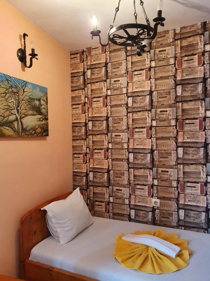 Семеен Хотел Българи Montana Eksteriør billede